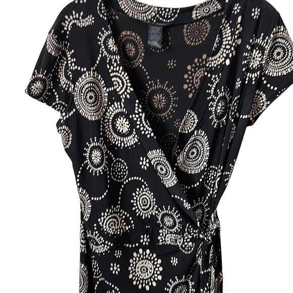 Faith Love Passion Side Tie Dress Medium black white - Picture 2 of 6